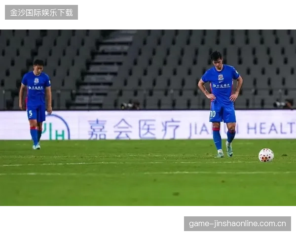 申花考验新帅米洛耶维奇：从“新人”到“球王”的转型之路