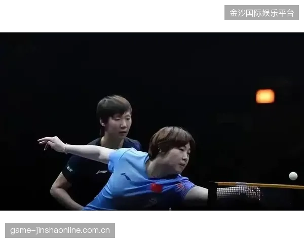 一张拥抱截图吵翻天:王曼昱夺冠刹那,马琳的动作为何让网友“爆炸”?